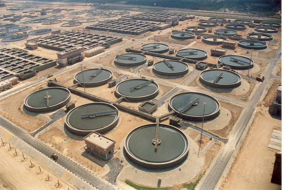 💧 معالجة مياه الصرف الصحي في السعودية